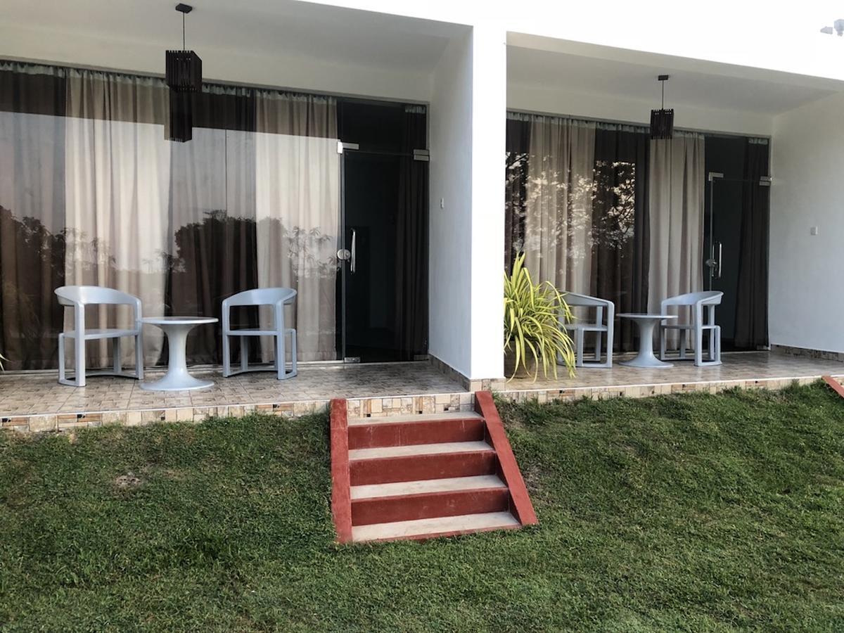Ypsylon Resort Ostküste Nilaveli Exterior foto
